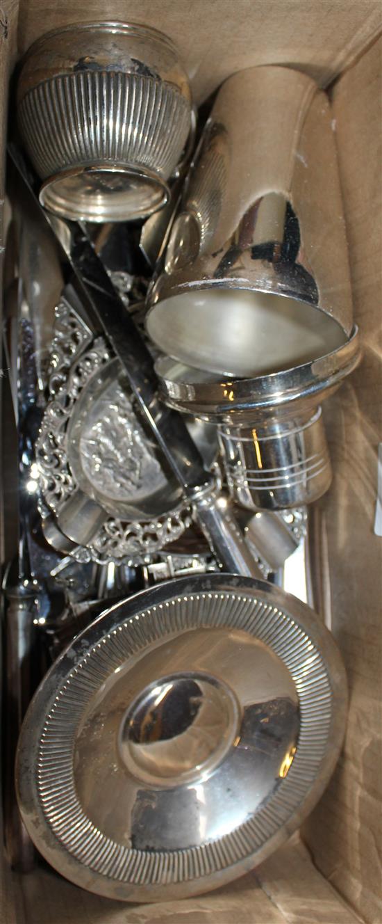Silver handled knives & silver plate